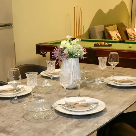 930m To Beach-2 Bedroom+veranda-perfect Located Appartamento