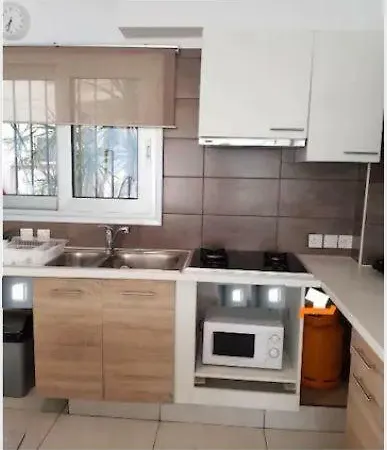 Appartamento 930m To Beach-2 Bedroom+veranda-perfect Located *